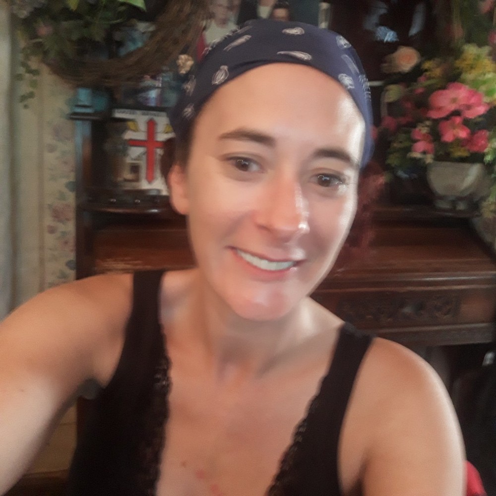 Meet your Posher, Jennifer
